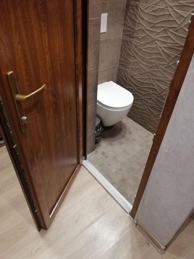 Green Oaks Private Rooms With Private Shower Klaipeda Ngoại thất bức ảnh